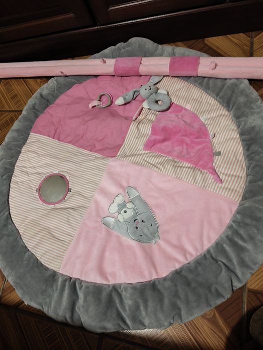 Tapete de atividades para bebe novo 10€
