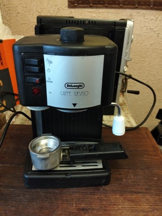 Кавоварка рожкова делонжі