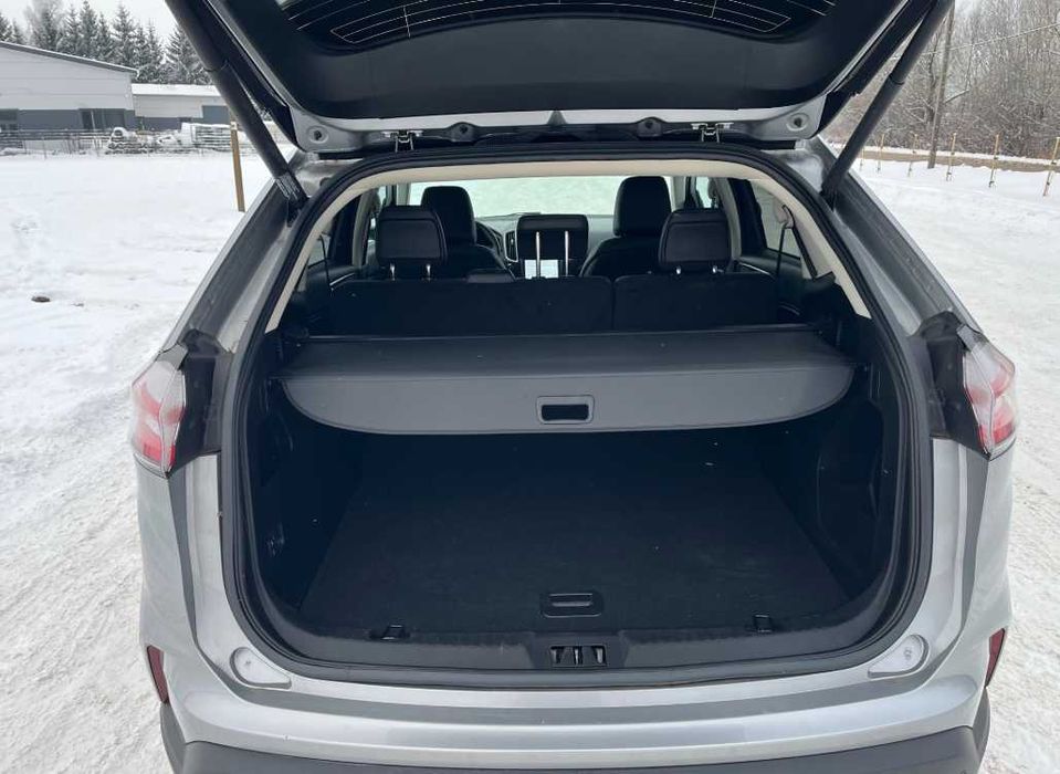 Ford Edge 2022 року