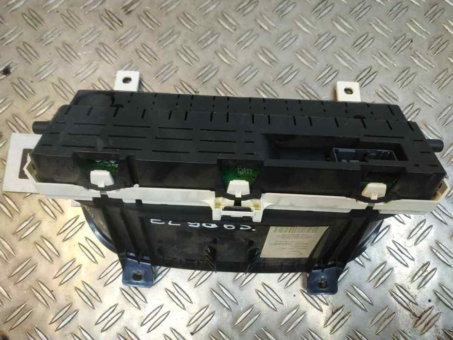Land Rover Discovery 4 09- панель приладів  EL9665 AH2210849EJ