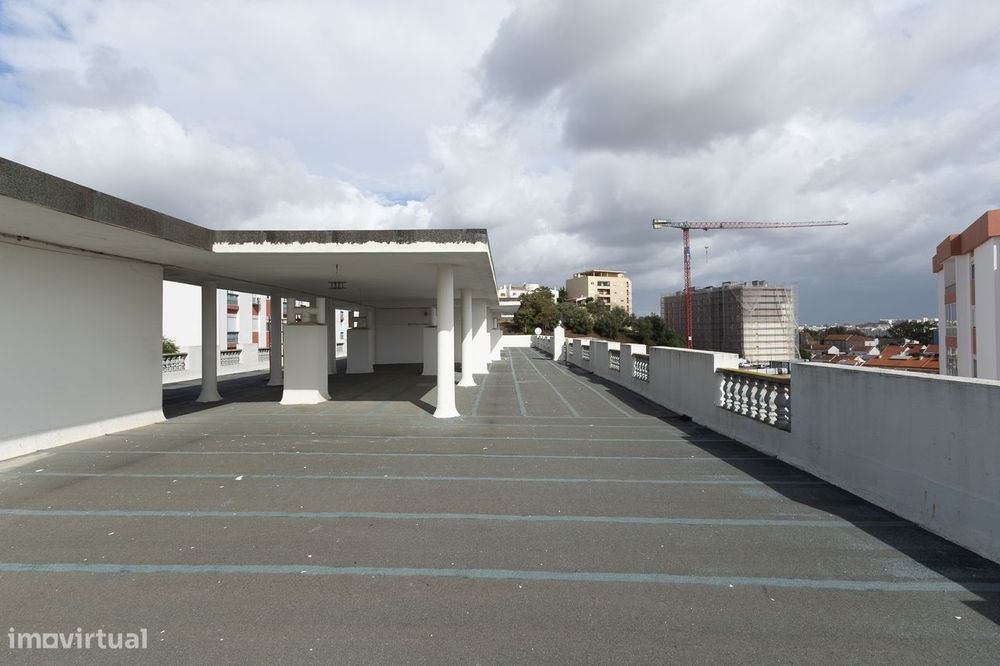 Apartamento T4 com Vista Deslumbrante para o Rio – Setúbal