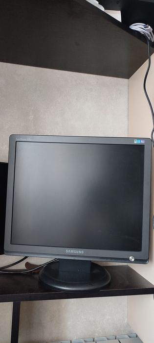 Продам монітор Samsung Sync Master 931bf