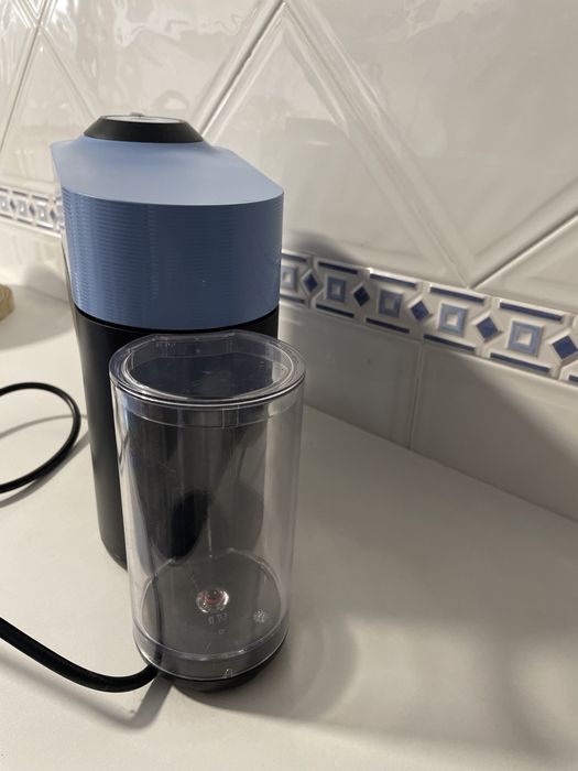 Maquina de cafe Nespresso vertuo pop pacific blue