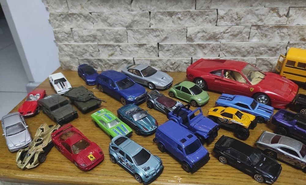 Zabawkowe samochodziki