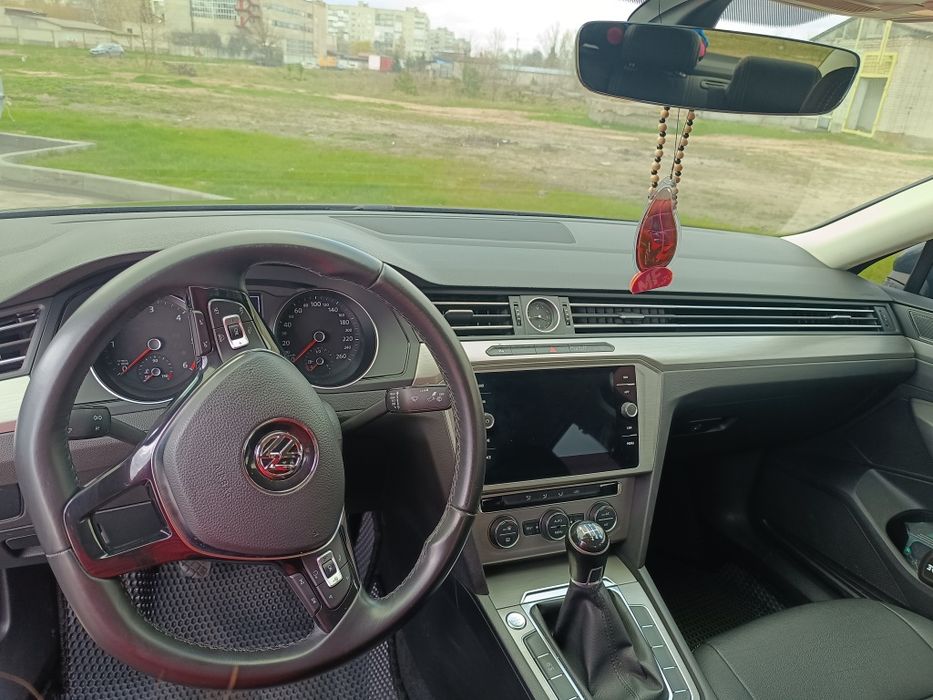 Продам Volkswagen passat b8.