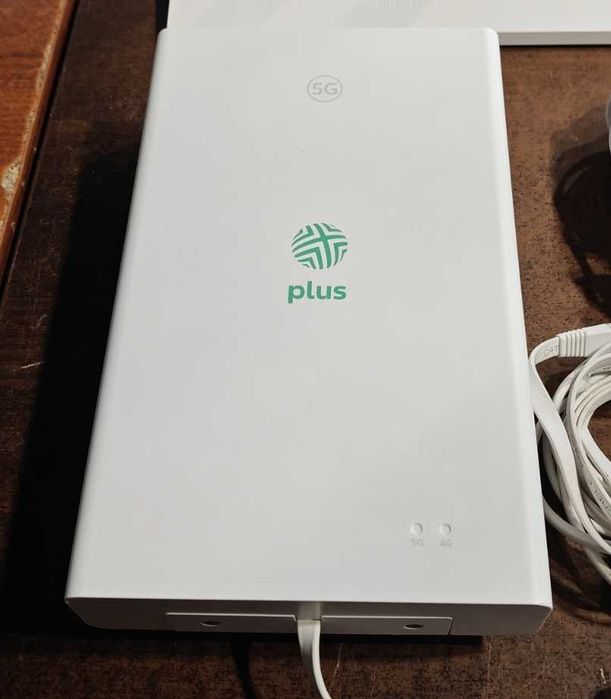 Router BROVI H352-381/Huawei WiFi(WS7100 V2)/Switching PowerS190126D1D