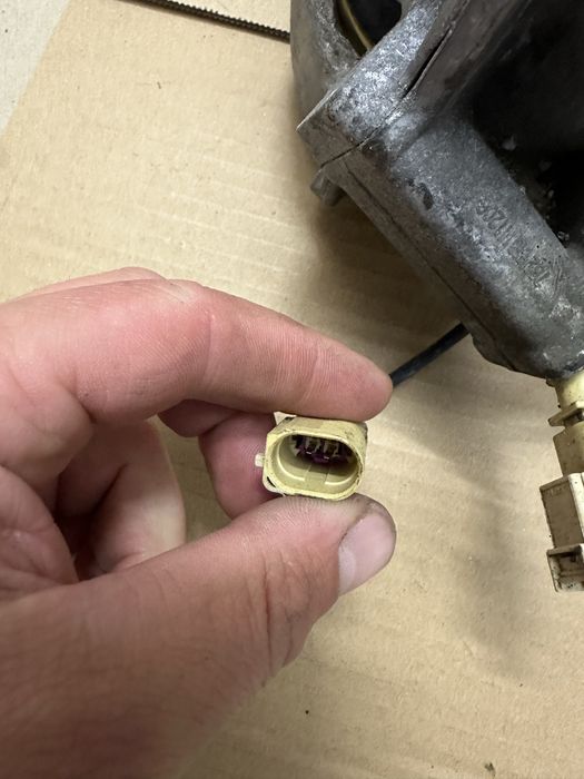 Подушка двигуна audi q5,8r0199381