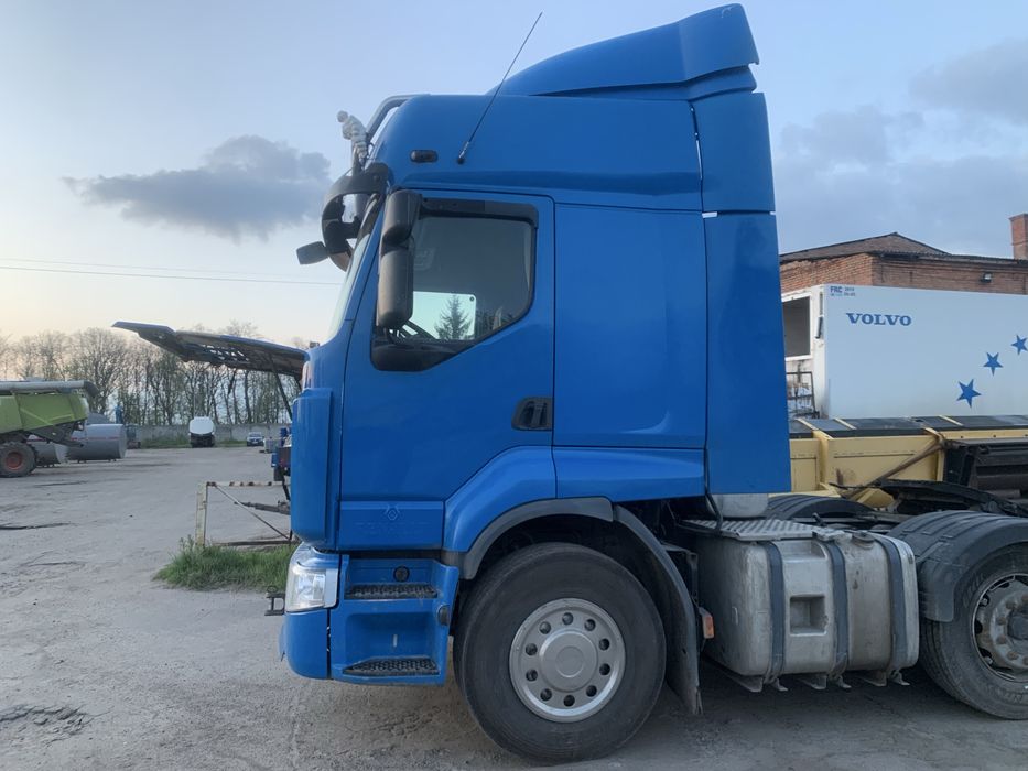 Сідловий тягач.