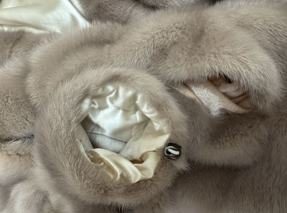 Норкова шуба натуральна жіноча шуба норка