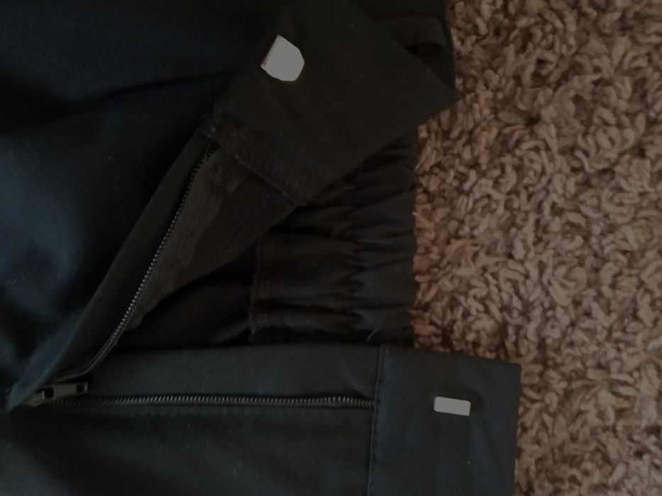 брюки чорний колір