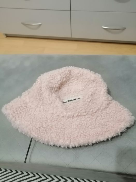 Kapelusz dla dziewczynki