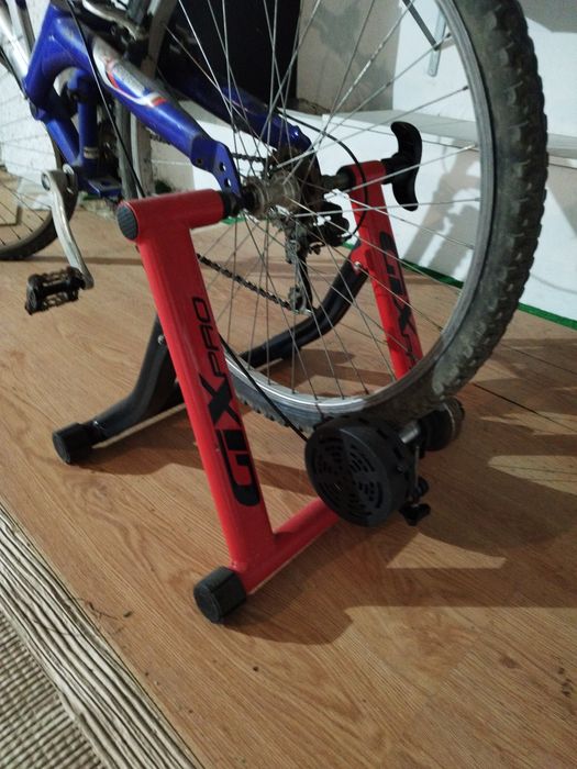 Rolo de treino de bicicleta