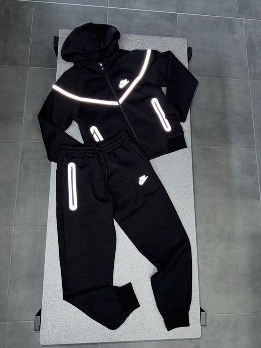 Костюм Nike Tech reflective р140-176