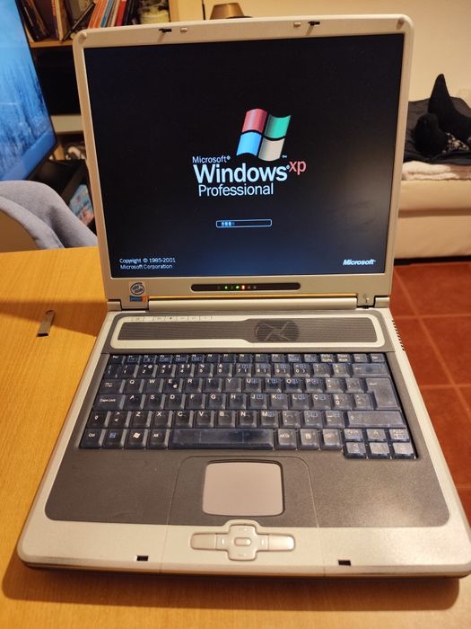 Y2K Retro Laptop | Translucent Blue Keyboard | Windows XP Pro Original