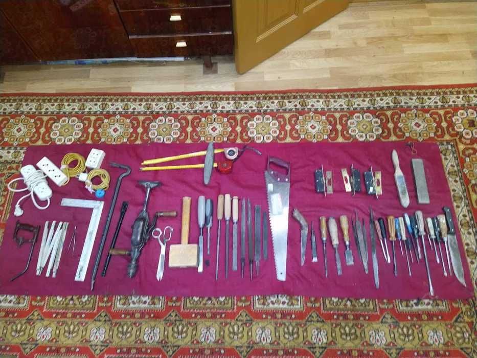 Напильники, ножницы, дрель ручная, ножовка и др.