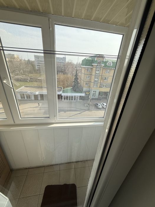 Здам в оренду Студію по Першотравневій