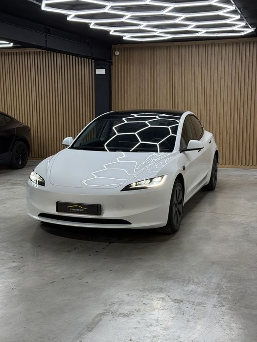 Tesla Model 3 SR Highland