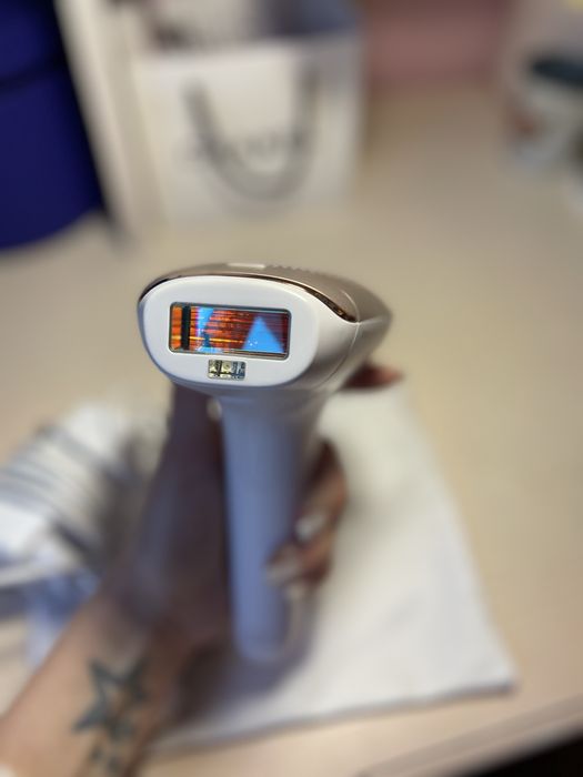 Фотоэпилятор Lumea PHILIPS