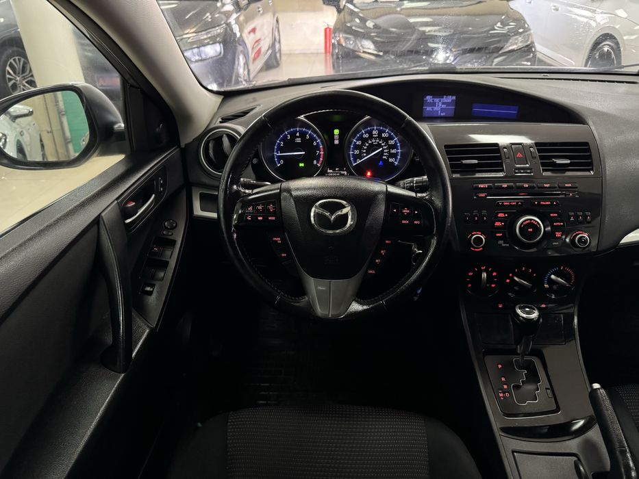 Mazda 3 Sedan 2.0i 16V 5АКПП 2012 р.в. (150 к.с.)