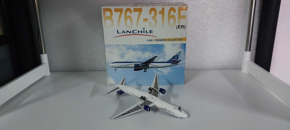 Avião Boeing Aviões Airbus escala 1/400 em Metal Varios ver Fotos 24