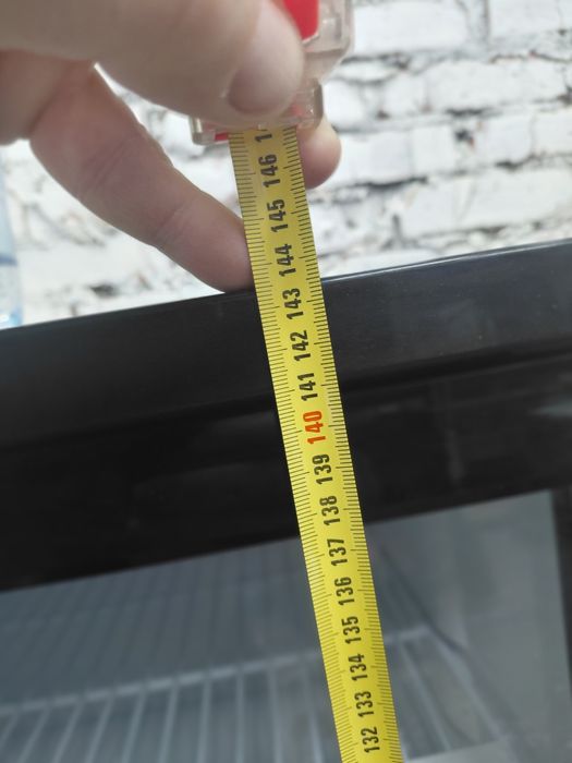 Холодильник шафа-вітрина