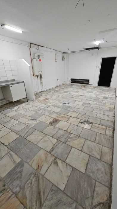 Mały lokal na start – niskie koszty, centrum miasta