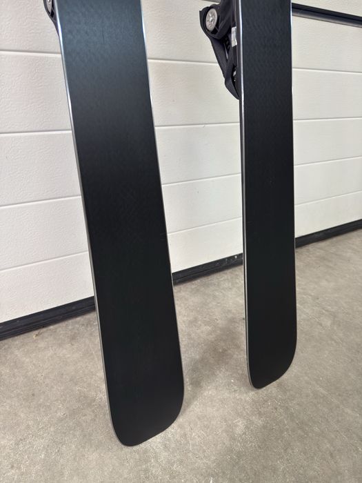 Narty Völkl M7 Mantra 177 cm 2026