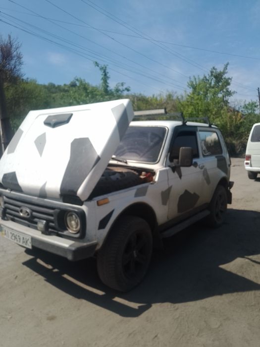 Нівас сів завів і повний газ