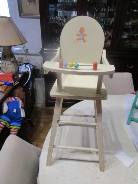 Cadeira antiga madeira brinquedo português cerca 60 cms altura