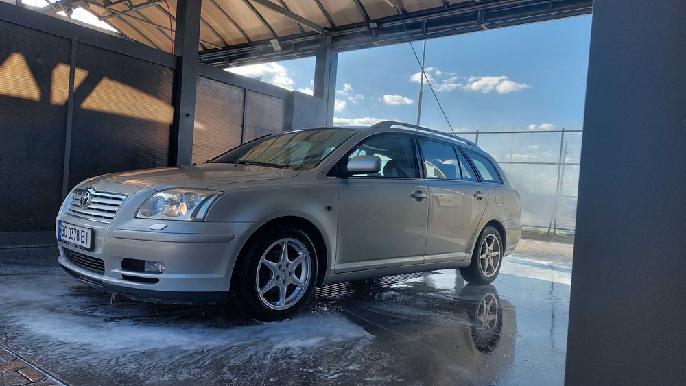 ТОЙОТА Авенсіс Toyota Avensis