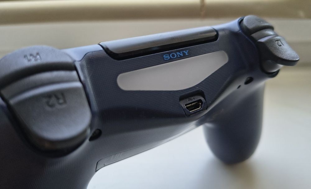 Джойстик Dualshock 4 version 2(оригінал)
