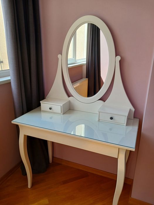 Туалетний столик IKEA HEMNES з дзеркалом