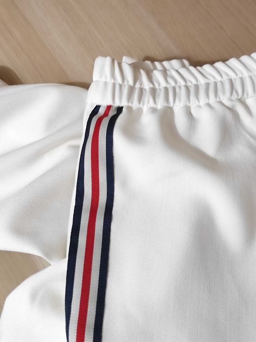 Calças clássicas estilo "chinos"