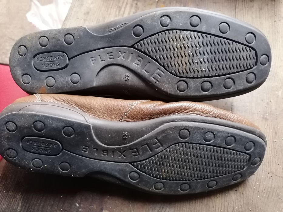 Sapatos /mocassins usados uma vez tamanho 44