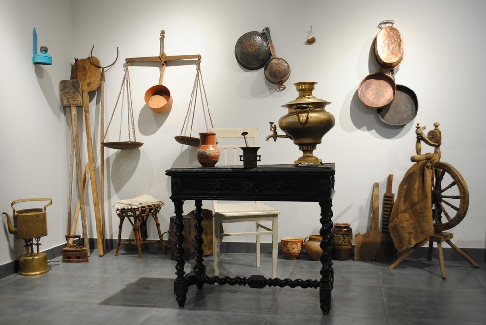 Фотостудія оренда різні локації ДН С Валентина дитяча ретро мілітарі