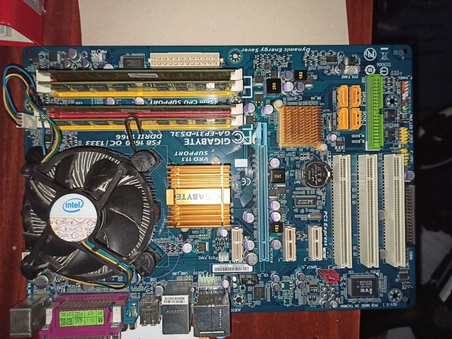 Płyta główna Gigabyte komplet