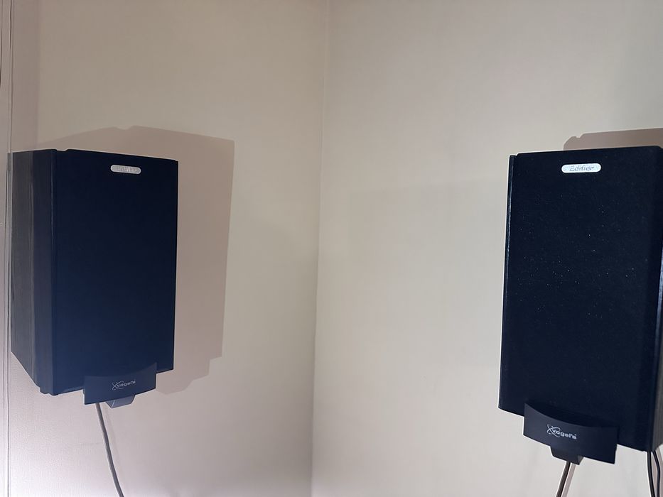 Колонки Edifier. Multimedia Speaker-R1900Tlll