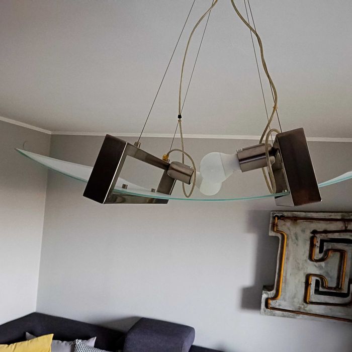 Lampa szklana wiszaca