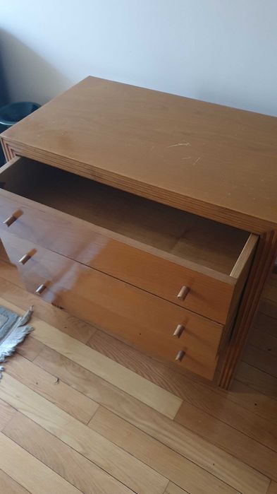 Cómoda tamanho 80cmx45cm