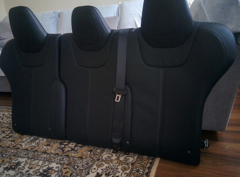 Продам спинку заднего ряда Tesla Model S