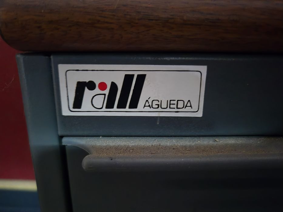 Secretária madeira maciça