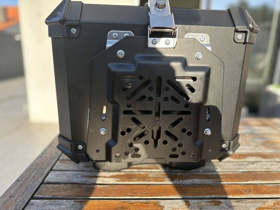 Hard case caixa de mota Motowolf 35L