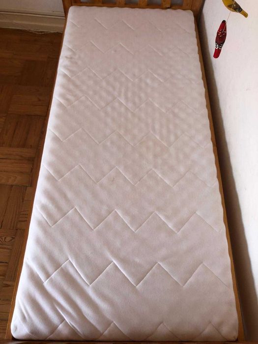 Cama Montessori, uma cama-casa para brincar e sonhar