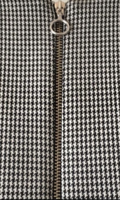 Vestido curto tecido escocês - ZARA