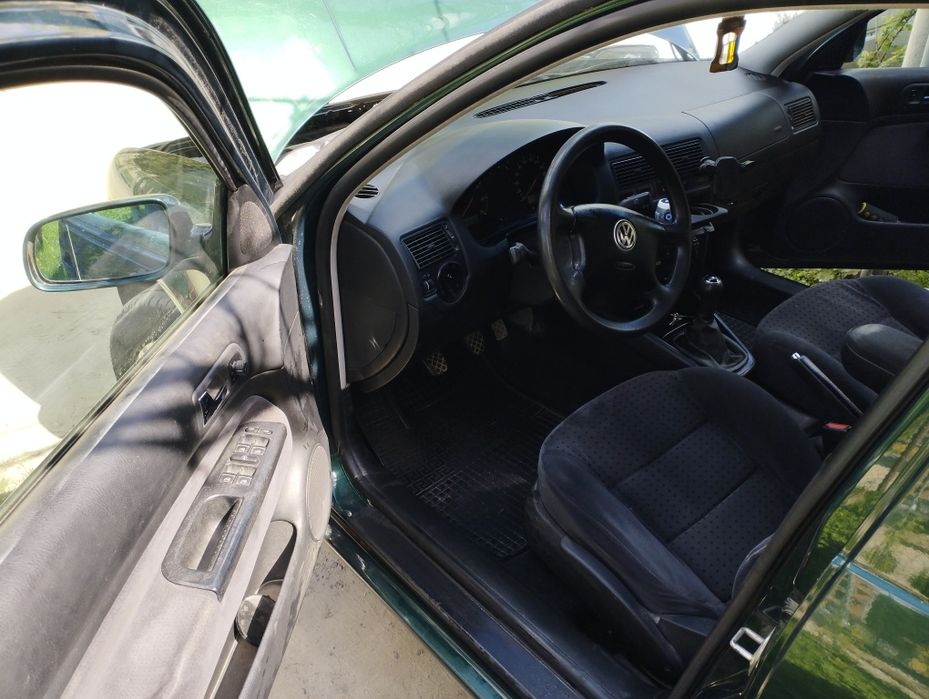 Автомобіль volkswagen golf4