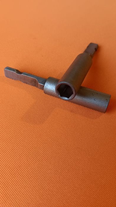 Переходник - держатель бит для мультитула Leatherman (короткий, v1. 0)