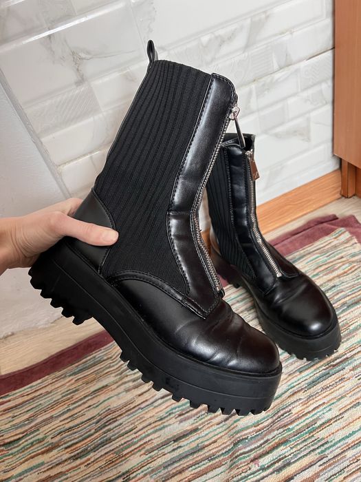 Демісезонні ботінки від Zara 38 на тракторній підошві