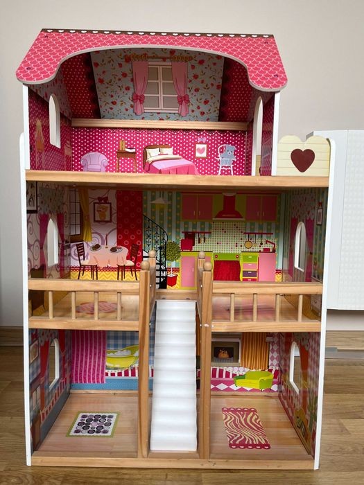 Domek dla lalek + meble