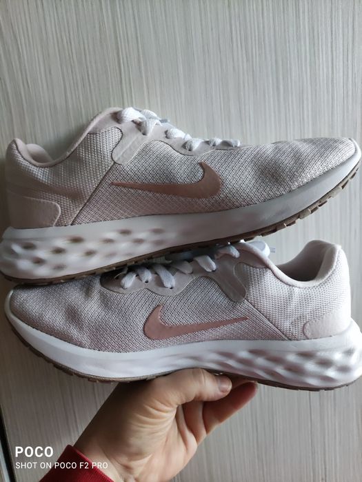 Кроси жіночі оригінал!