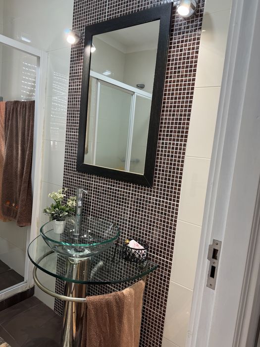 Conjunto Wc lavatório + espelho